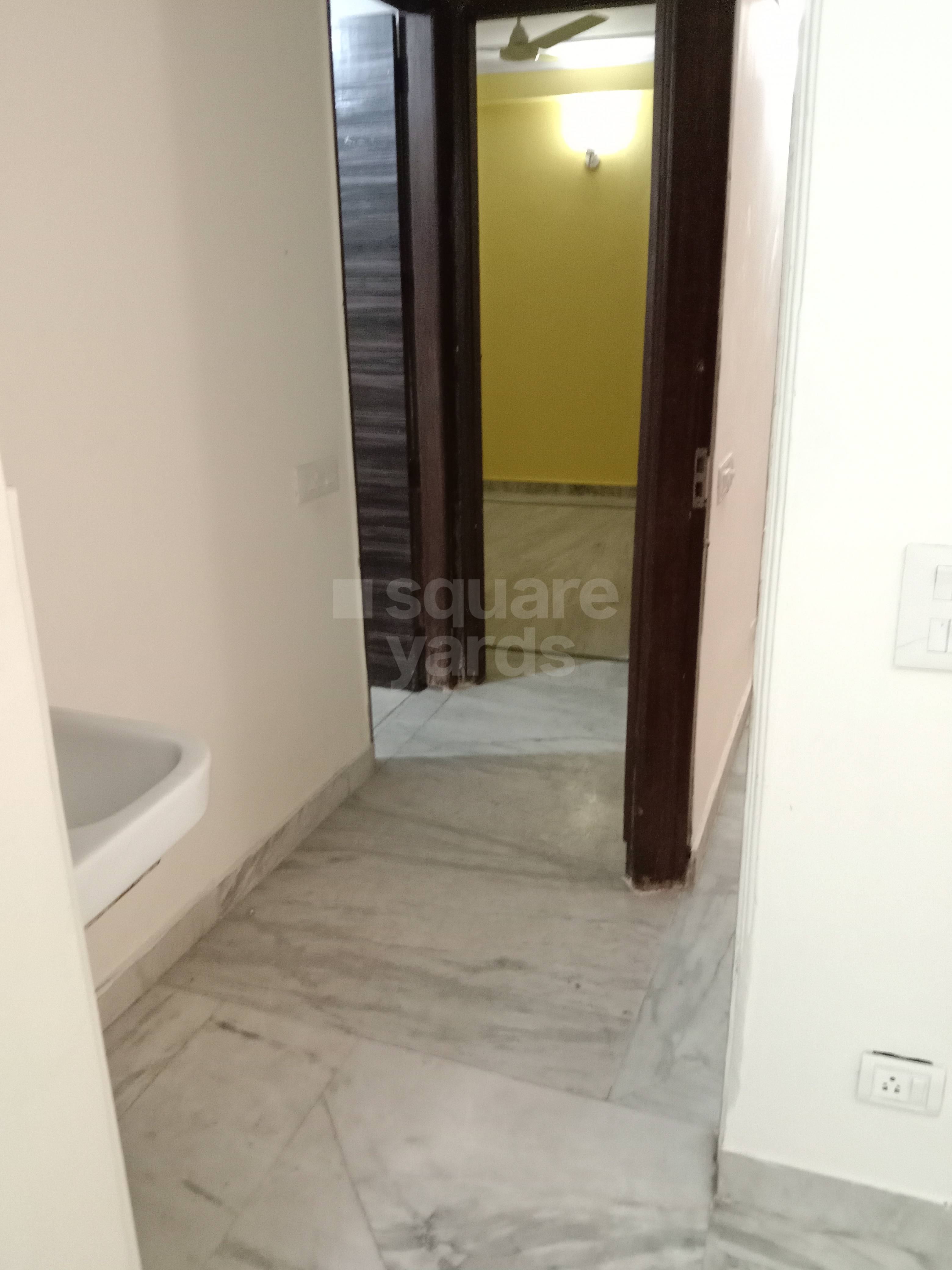 Rental 1 Bedroom 600 Sq.Ft. Builder Floor in RWA Khirki Extension Block