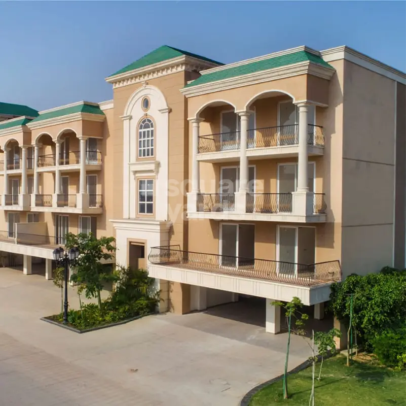 Resale 3 Bedroom 2400 Sq.Ft. Builder Floor in Omaxe New Chandigarh