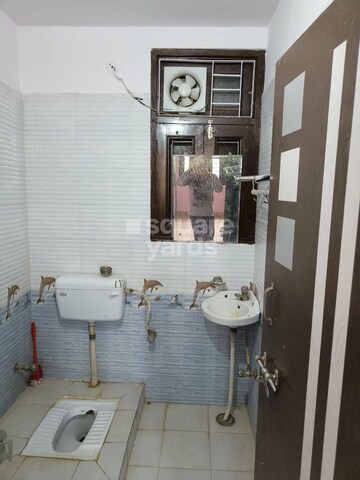 Bathroom in 1 BHK Builder Floor at C-Scheme – for Rent