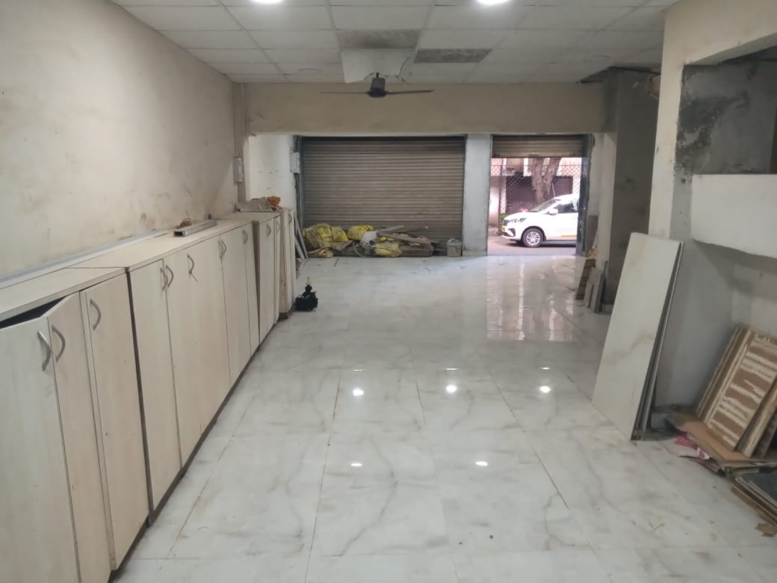 Rental Commercial Shop 1000 Sq.Ft. in Panch Pakhadi Thane 5060307