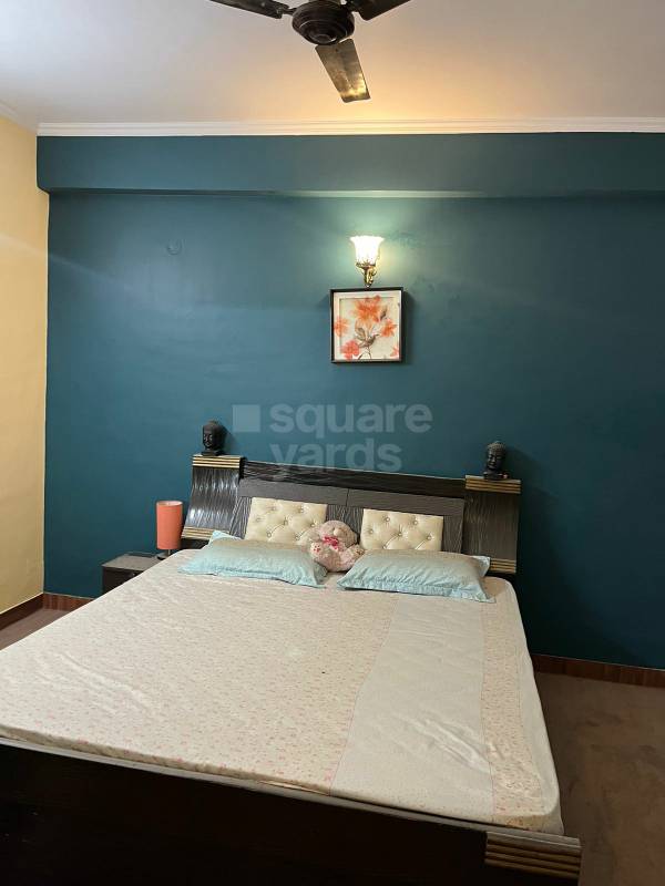 Rental 5 Bedroom 2200 Sq.Ft. Apartment in Omaxe NRI City Apartments, Gn