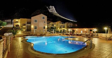 Swimming Pool in 3 BHK Apartment at M3M Sky City, Sector 65 – for Sale