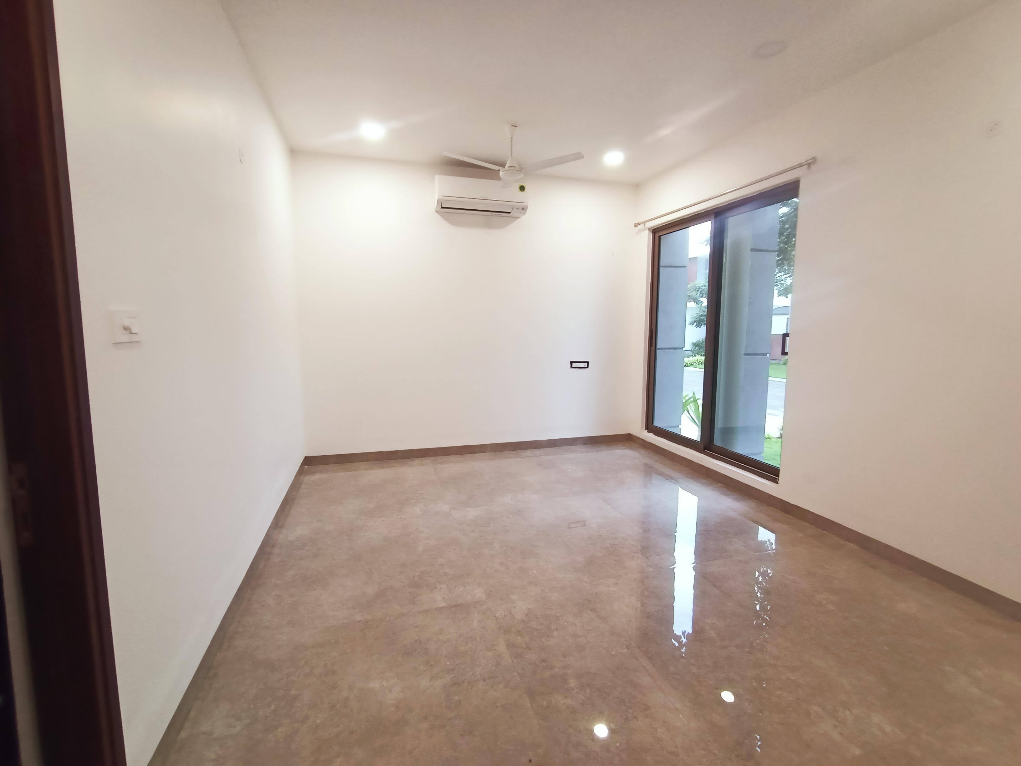 Rental 4 Bedroom 401 Sq.Yd. Villa in EIPL La Paloma Villas, Mokila