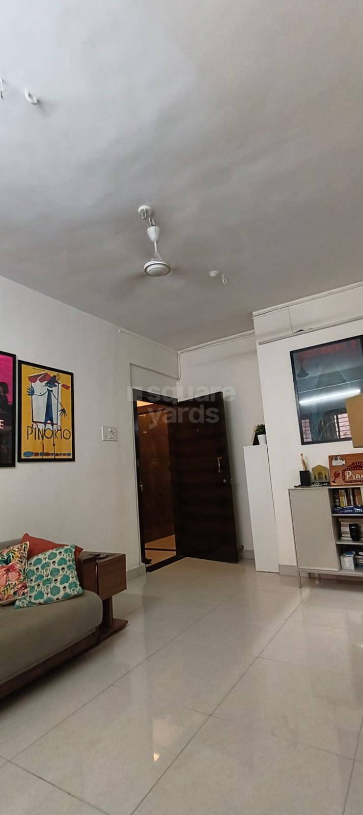Rental 1 Bedroom 500 Sq.Ft. Apartment in Rishikesh CHS Khar, Khar West