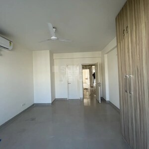 Room in 3 BHK Apartment at Emaar Emerald Floors, Sector 65 – for Rent