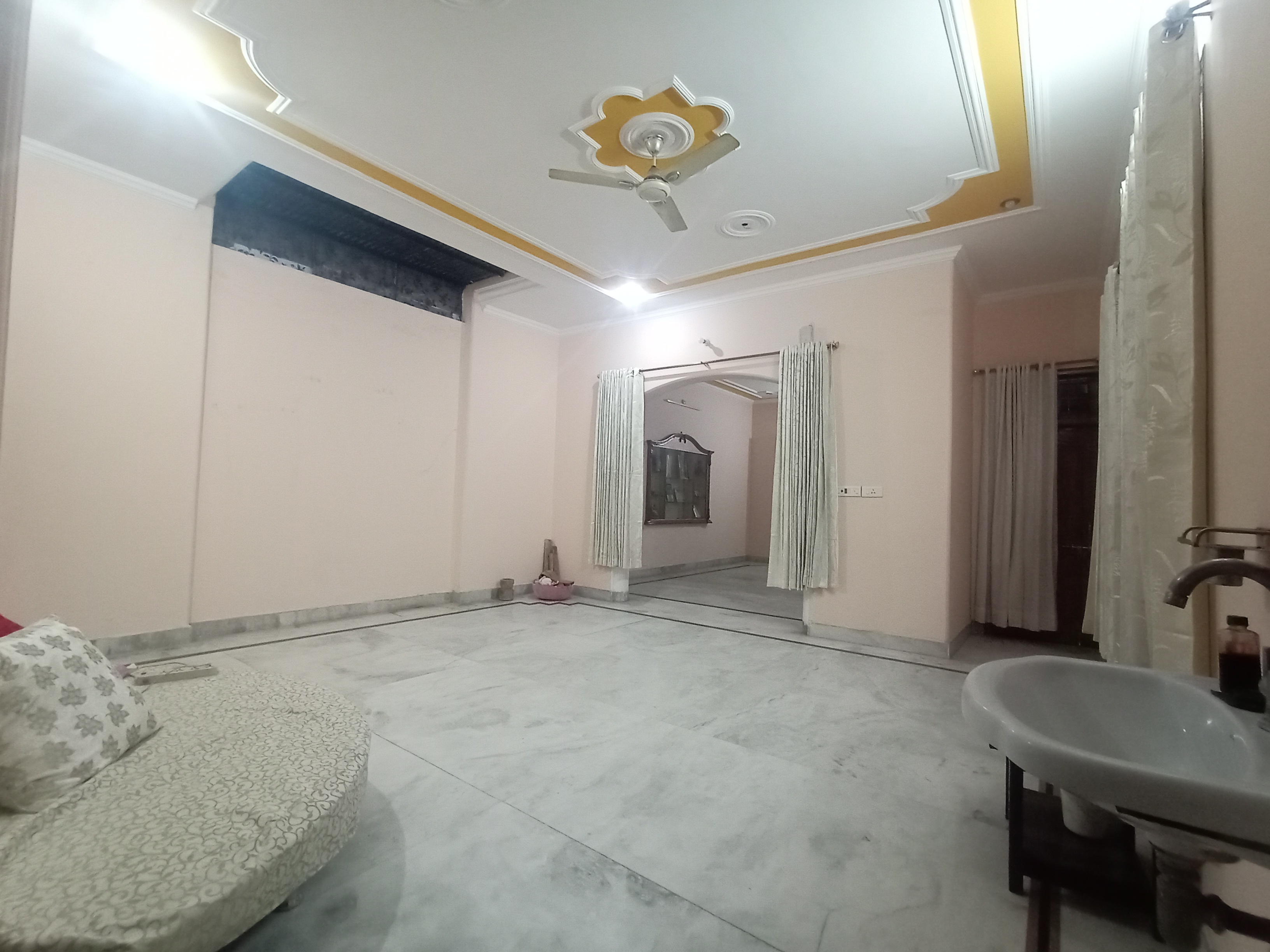 Rental 3 Bedroom 3200 Sq.Ft. Villa in Gomti Nagar Lucknow 5084084