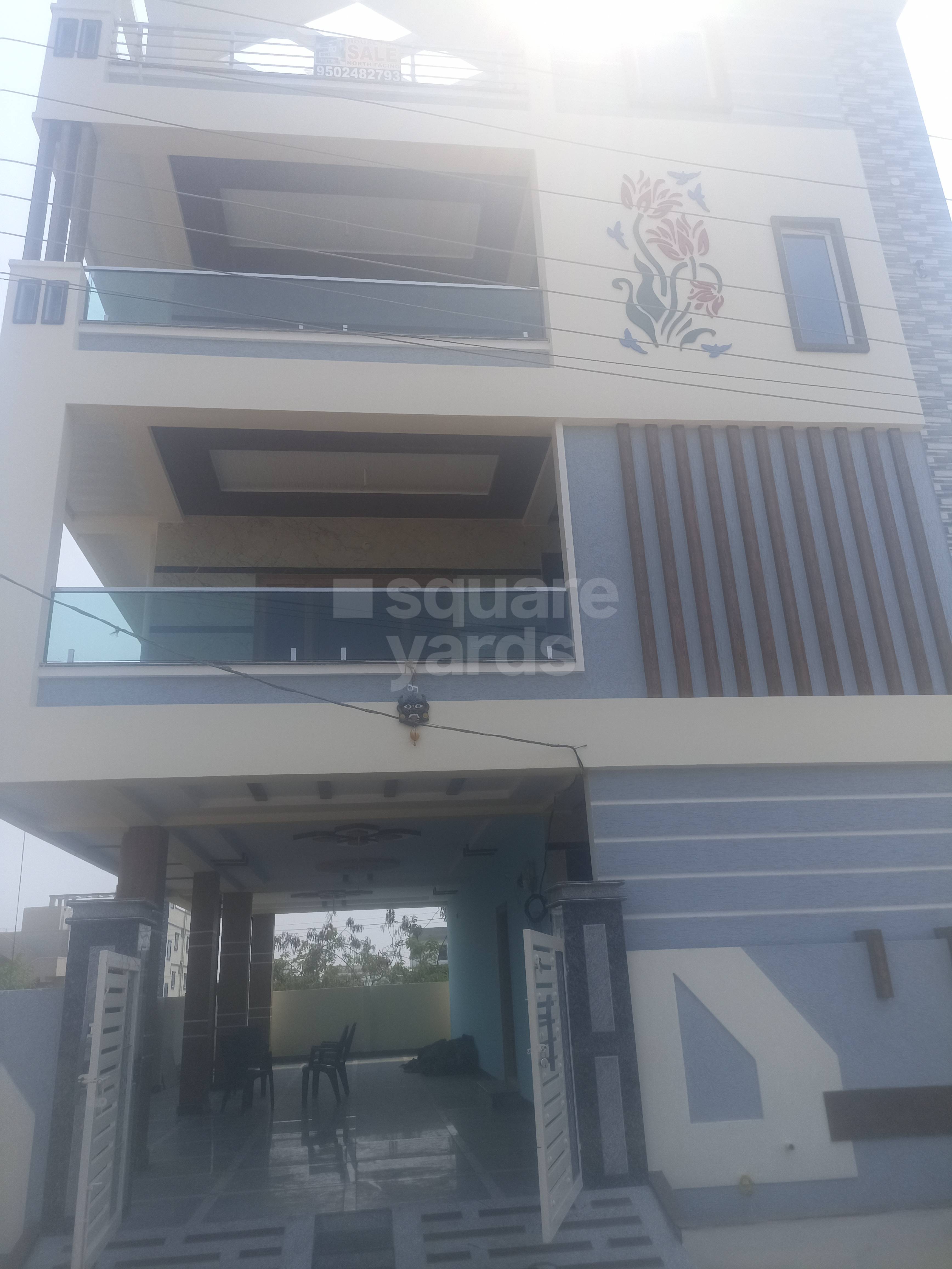 Resale 5 Bedroom 4340 Sq.Ft. Independent House in Kapra Hyderabad 5506880