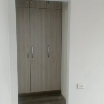Room in 3 BHK Apartment at Ireo The Corridors, Sector 67a – for Rent
