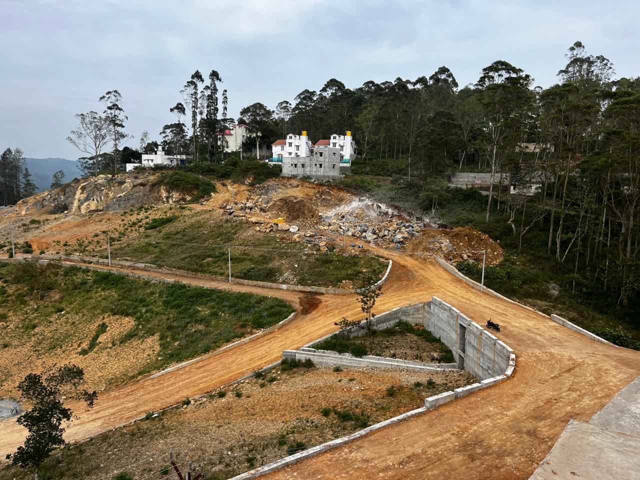 Resale 600 Sq.Ft. Plot in Yercaud Salem 5093427