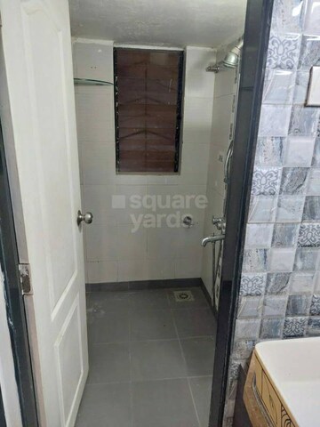  2 BHK Apartment at Essbel CHS, Kandivali East – for Sale