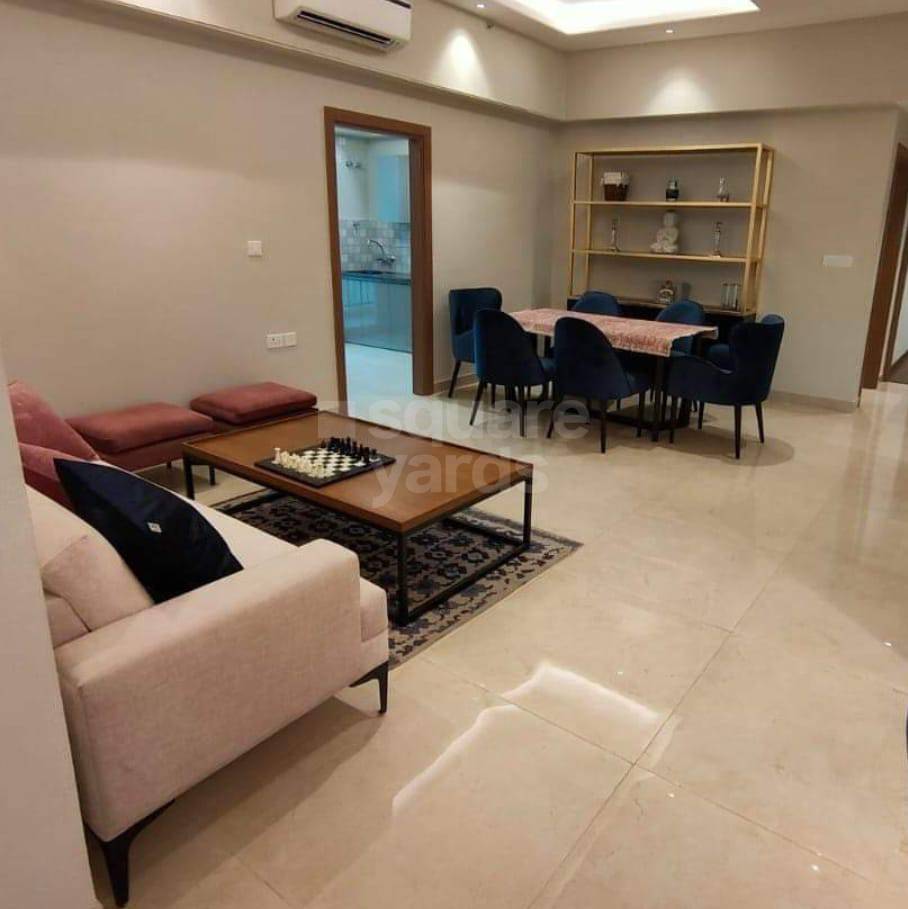 Resale 4 Bedroom 3075 Sq.Ft. Apartment in Amrapali Sapphire, Sector 45