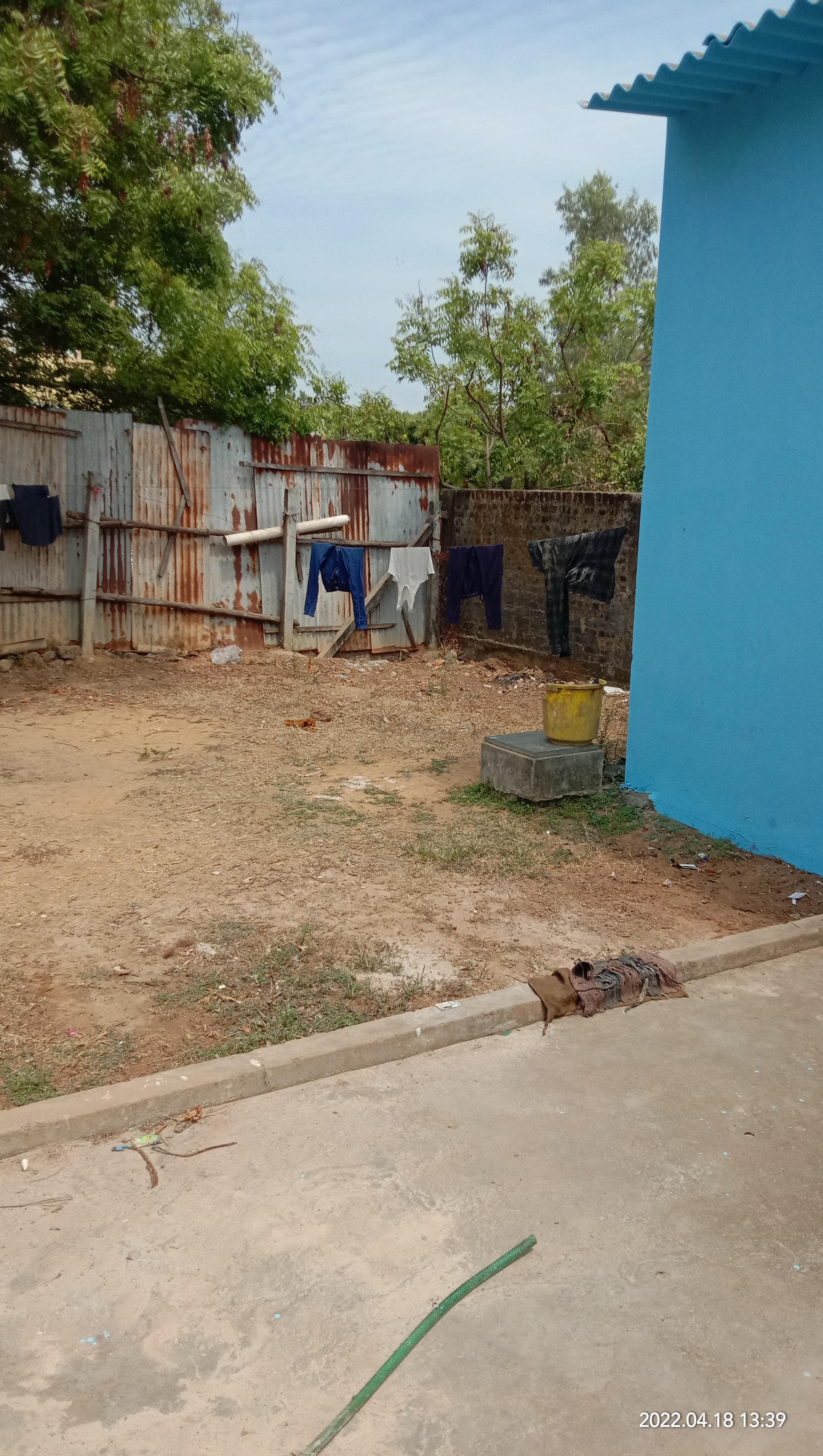 Rental 6 Bedroom 600 Sq.Ft. Independent House in Redhills Sirunium