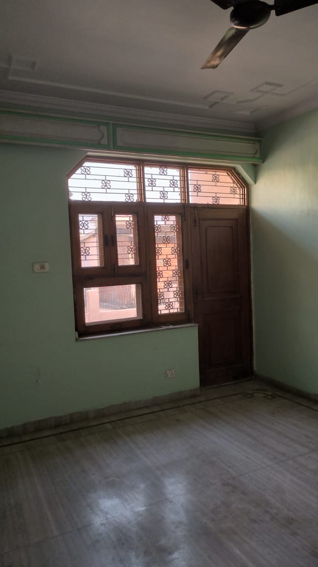 Rental 3 Bedroom 2150 Sq.Ft. Independent House in Sector 16 Faridabad
