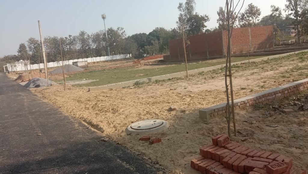 Resale 1200 Sq.Ft. Plot in Gomti Nagar Lucknow 5108459