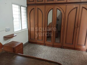 Room in 2 BHK Apartment at Camp – for Rent