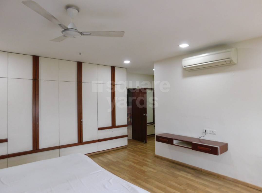 Resale flats deals in chandanagar