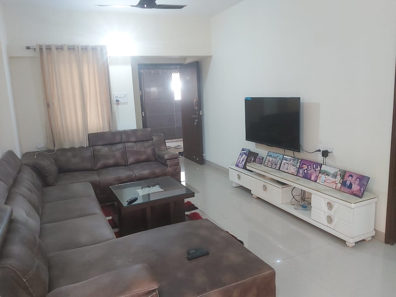 Rental 3 Bedroom 1650 Sq.Ft. Apartment in Raheja Vistas Phase I, Nibm Pune 5112232