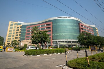  Office Space – Exterior View View at Unitech Cyber Park, Sector 39 - for Rent