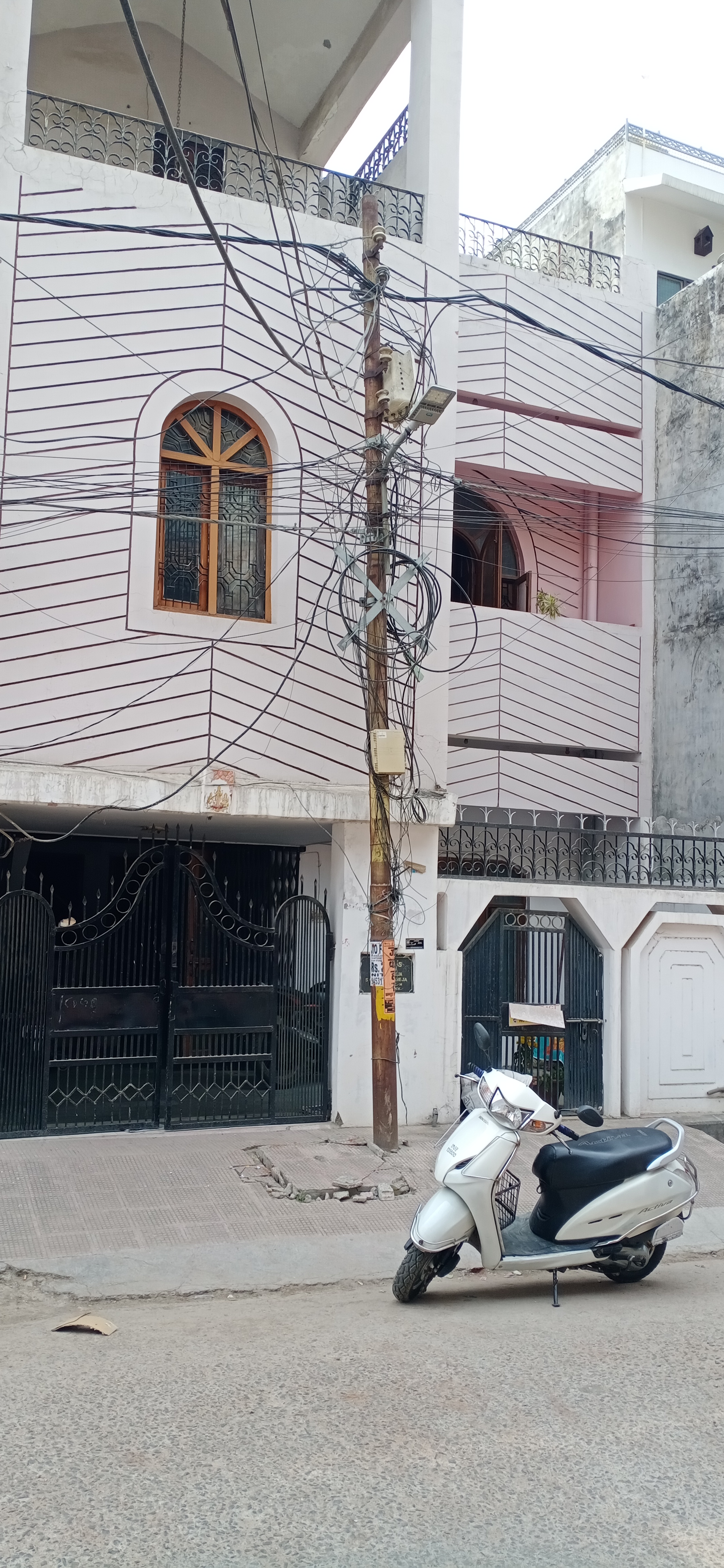 Resale 2.5 Bedroom 1210 Sq.Ft. Independent House in Ashiyana Lucknow