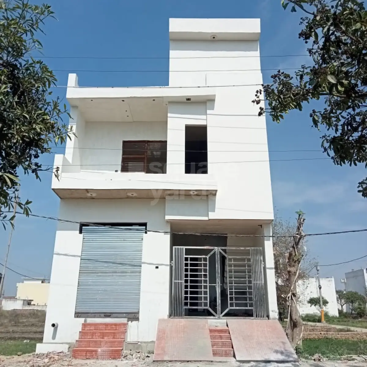 Resale 4 Bedroom 2000 Sq.Ft. Independent House in MeeruTDelhi Bypass