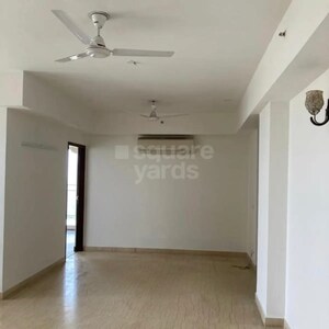 Room in 3 BHK Apartment at Emaar The Enclave, Sector 66 – for Rent