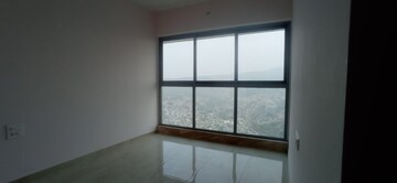 Room in 2 BHK Apartment at Rajesh White City, Kandivali East – for Rent