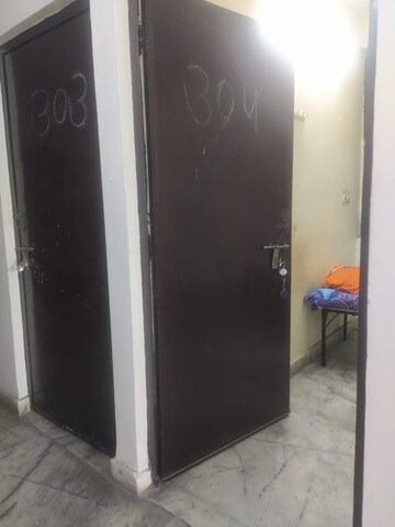 Room in  Pg at Tri Nagar – for Rent