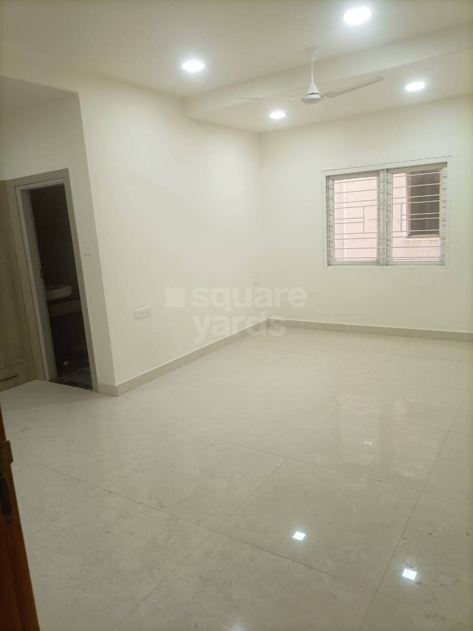 Rental 3 Bedroom 2100 Sq.Ft. Apartment in Prestige High Fields Phase II