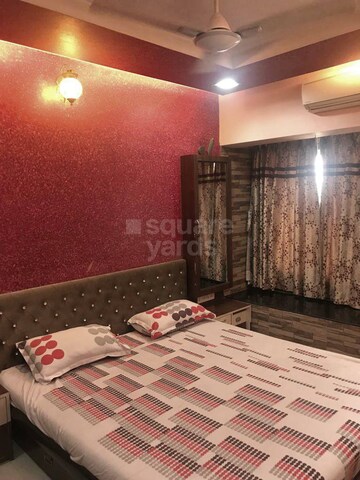 Bedroom in 3 BHK Apartment at Ashish Swapnalok Towers, Goregaon East – for Sale