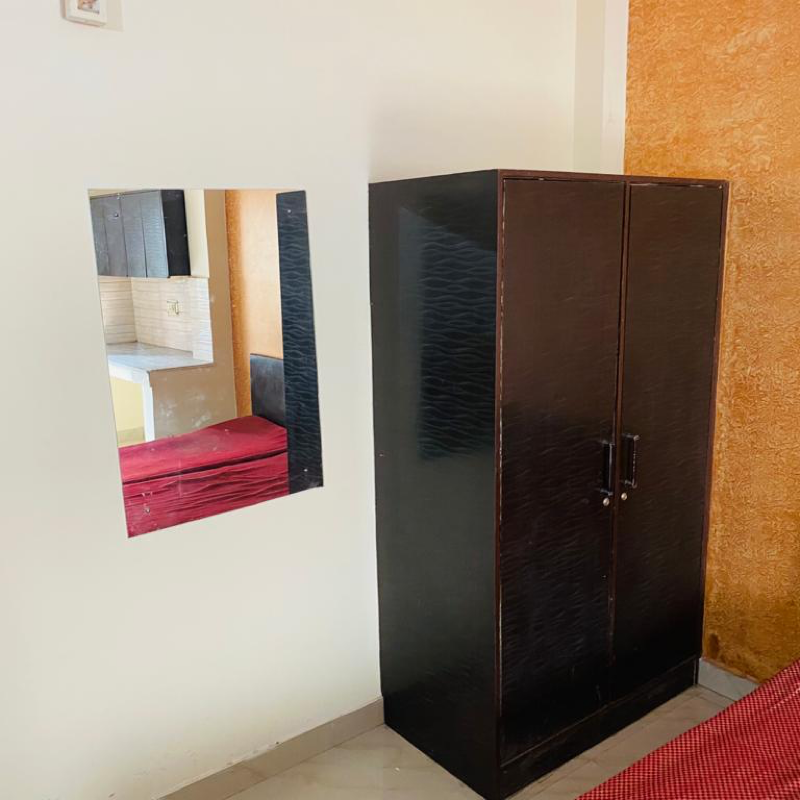 Rental Studio 400 Sq.Ft. Builder Floor in DLF City Phase III, Sector 24