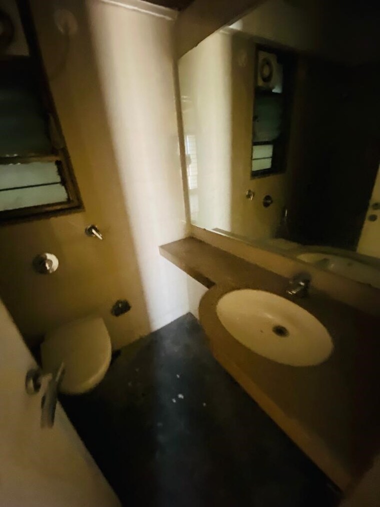 Bathroom, kool-homes-solitaire-i 2 Bedroom 1150 Sq.Ft. Apartment In Kondhwa Pune 5137745