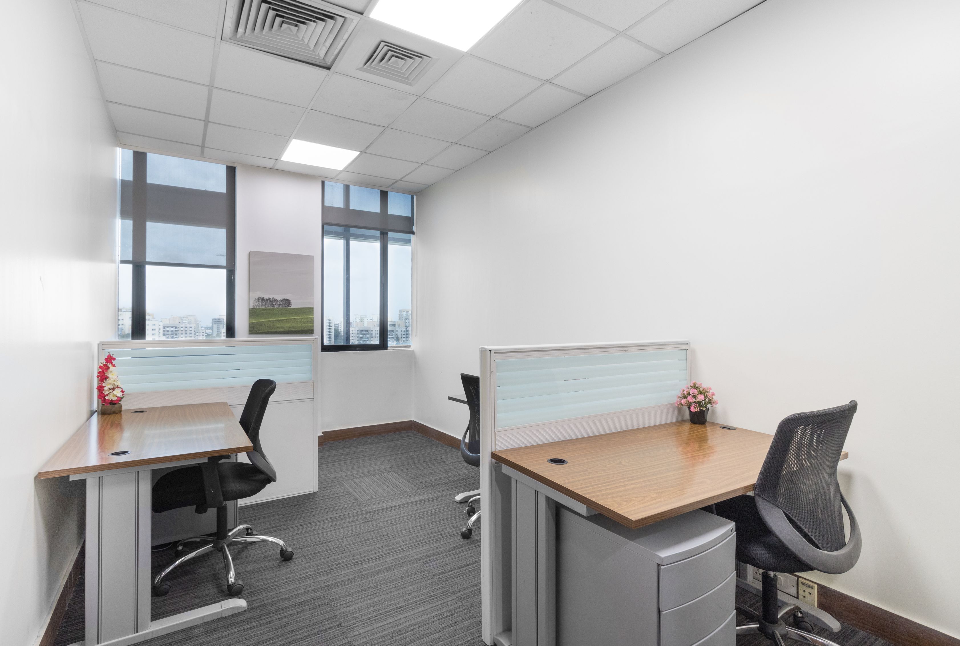 Rental Commercial Office Space 108 Sq.Ft. in Magarpatta City Pentagon