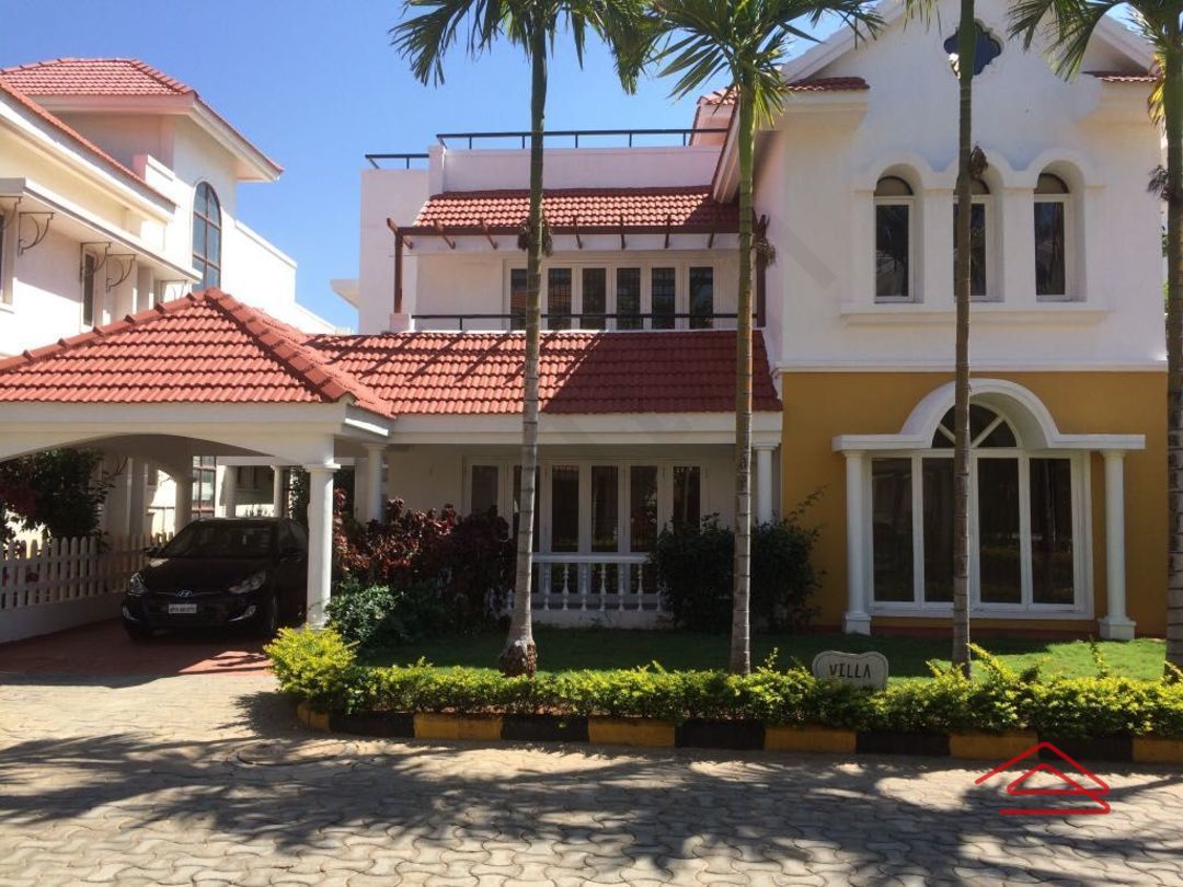 Resale 4 Bedroom 4800 Sq.Ft. Villa in Akshaya Redstone, Seegehalli