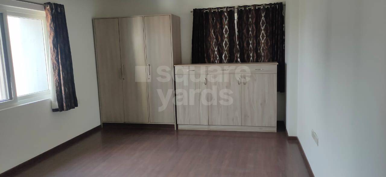 Rental 3 Bedroom 2500 Sq.Ft. Apartment in Jayabheri Orange County