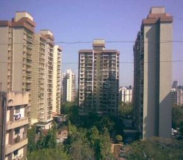 Building Lobby in 6+ BHK Apartment at Lokhandwala Complex, Andheri West – for Rent