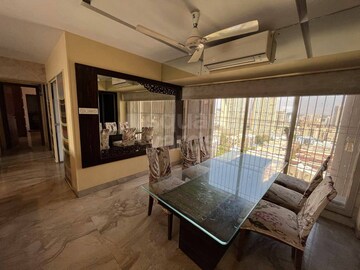 Living Room in 6+ BHK Apartment at Lokhandwala Complex, Andheri West – for Rent
