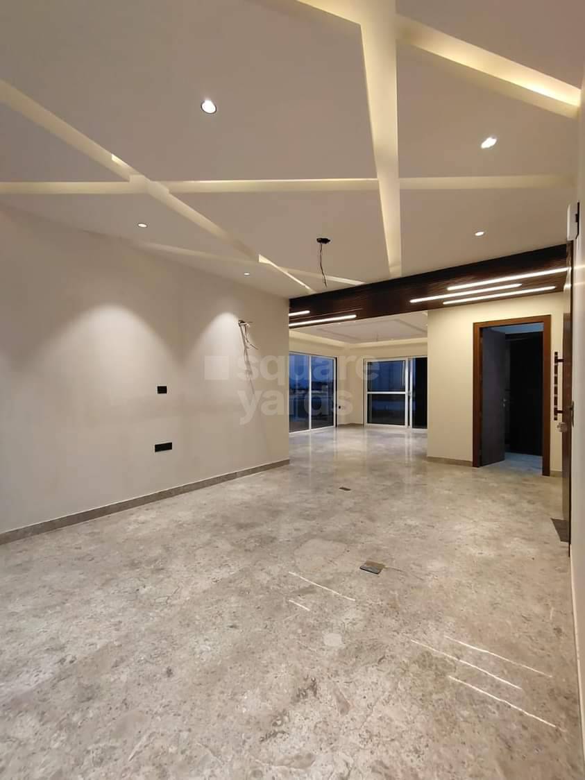 Resale 4 Bedroom 3420 Sq.Ft. Builder Floor in Mayfield Garden Gurgaon 5145951