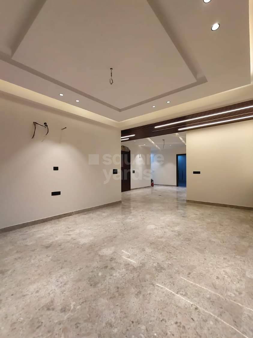 Resale 4 Bedroom 3420 Sq.Ft. Builder Floor in Mayfield Garden Gurgaon 5145951