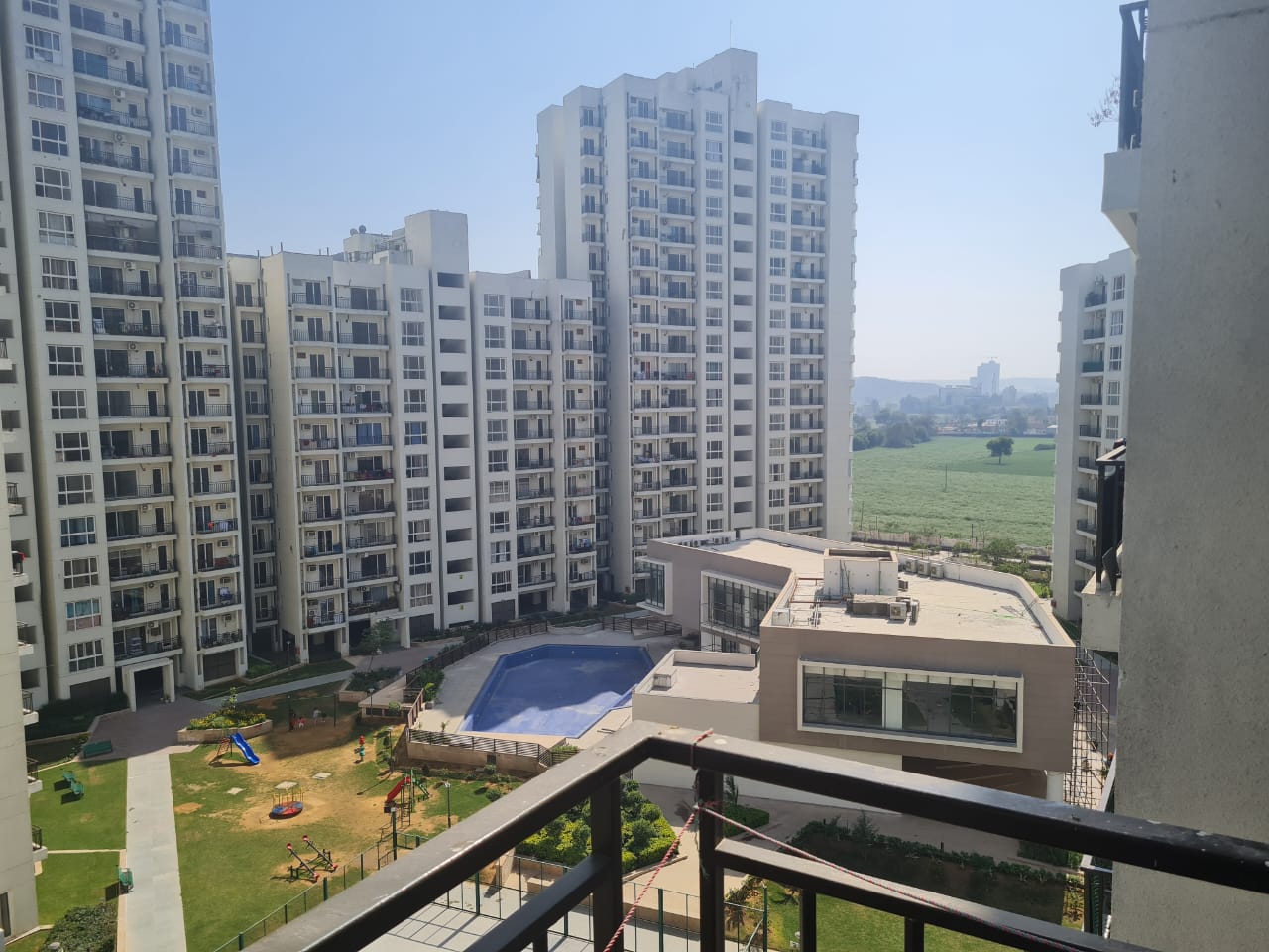 Rental 2 Bedroom 1260 Sq.Ft. Apartment in Umang Winter Hills, Sector 77