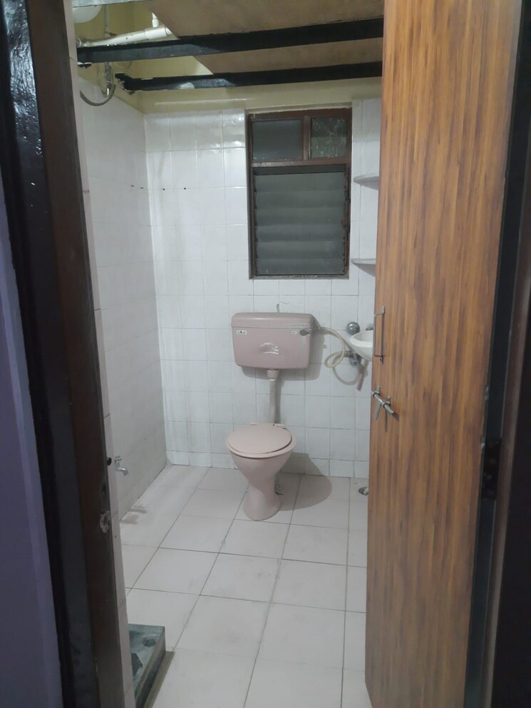 Bathroom, radiant-hill-view 1 Bedroom 600 Sq.Ft. Apartment In Kondhwa Pune 5147625