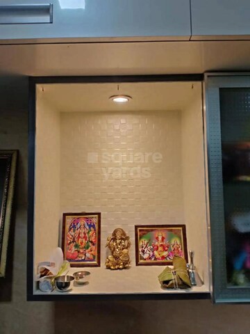 Room in 4 BHK Apartment at Kabra Aurum, Goregaon West – for Sale