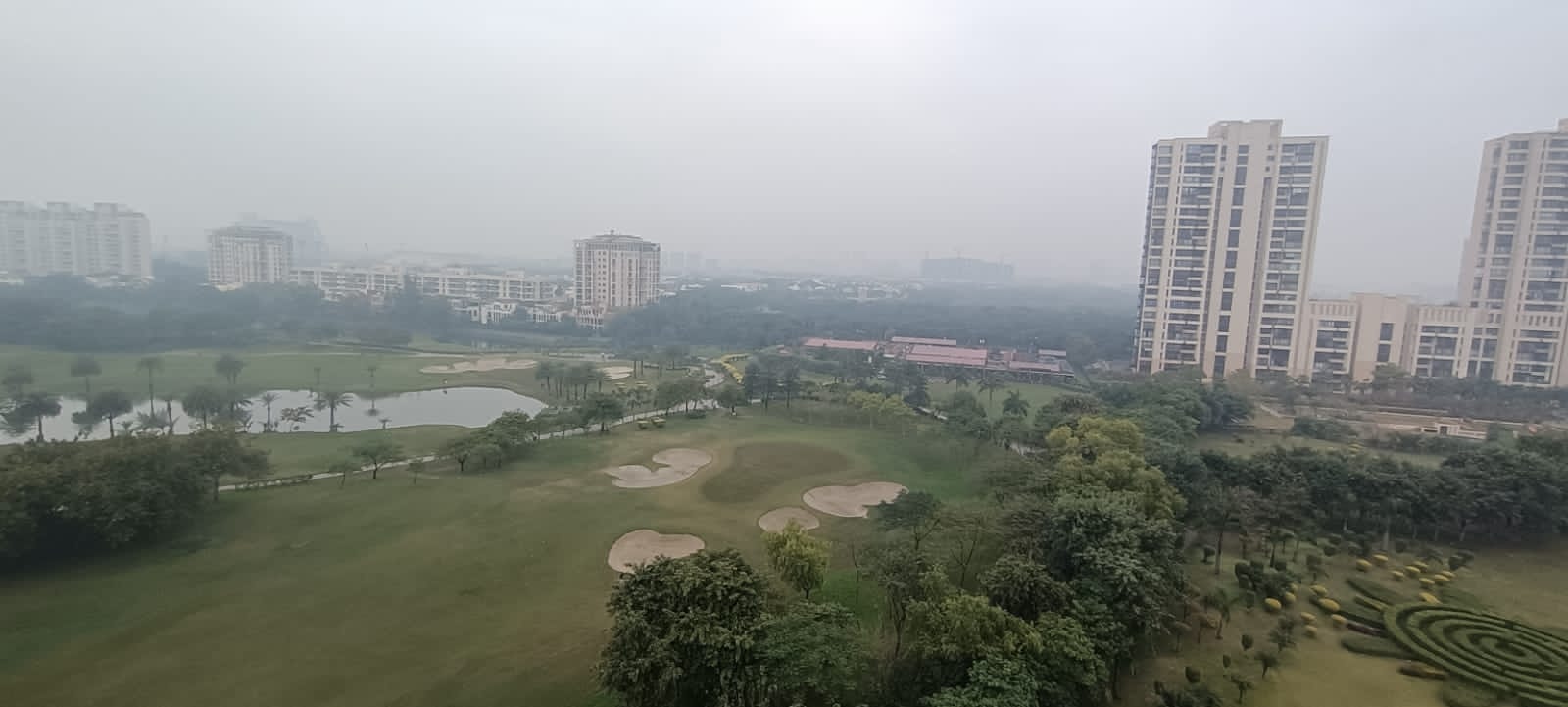 Resale 4 Bedroom 5000 Sq.Ft. Apartment in Jaypee Greens Jade Apartment