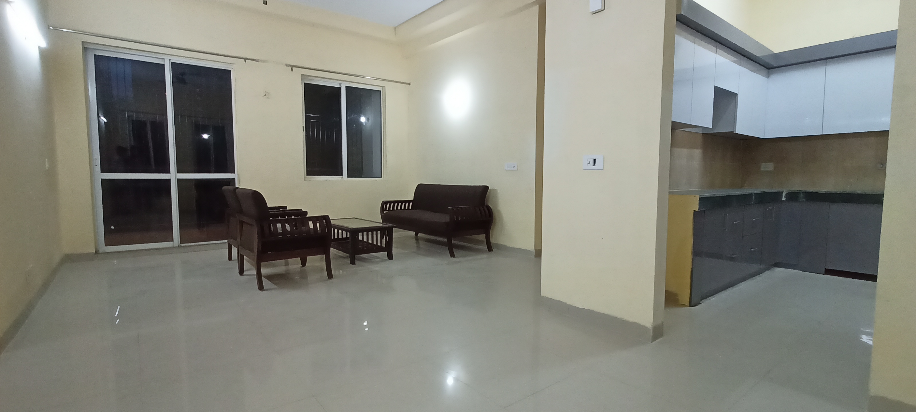 Rental 2 Bedroom 1050 Sq.Ft. Apartment in Jaypee Kensington Park