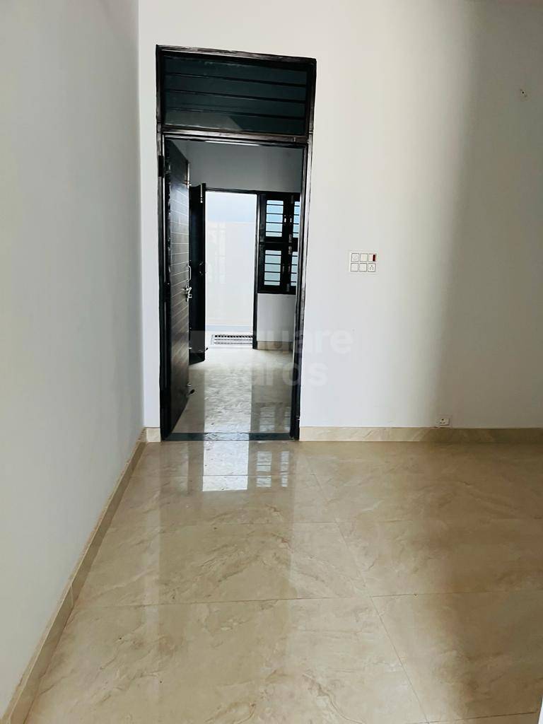 Resale 4 Bedroom 450 Sq.Ft. Independent House in Bharat Colony Faridabad 5302294