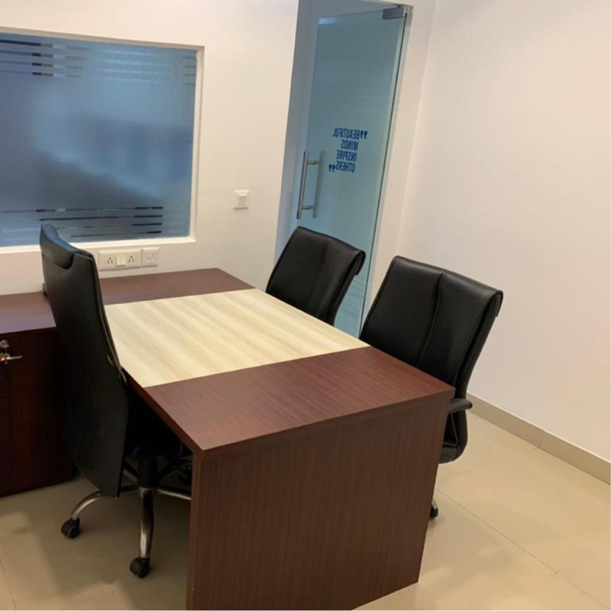 Resale Commercial Shop 165 Sq.Ft. in Gurgaon Faridabad Road Gurgaon