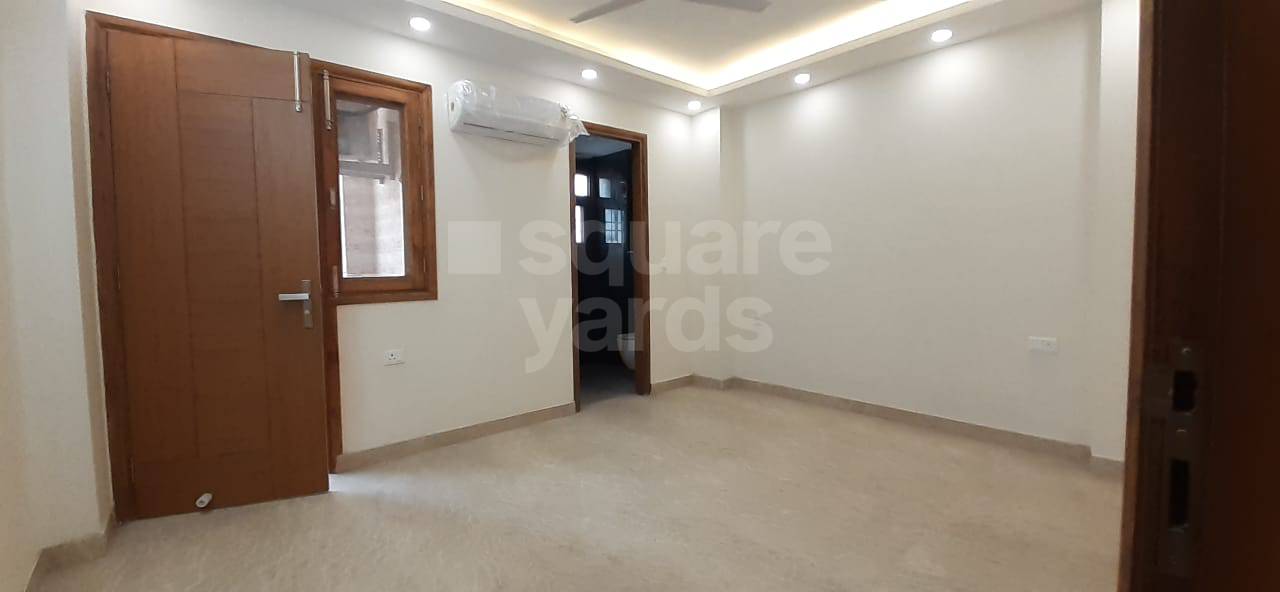 Rental 3 Bedroom 1800 Sq.Ft. Builder Floor in RWA Kalkaji Block B