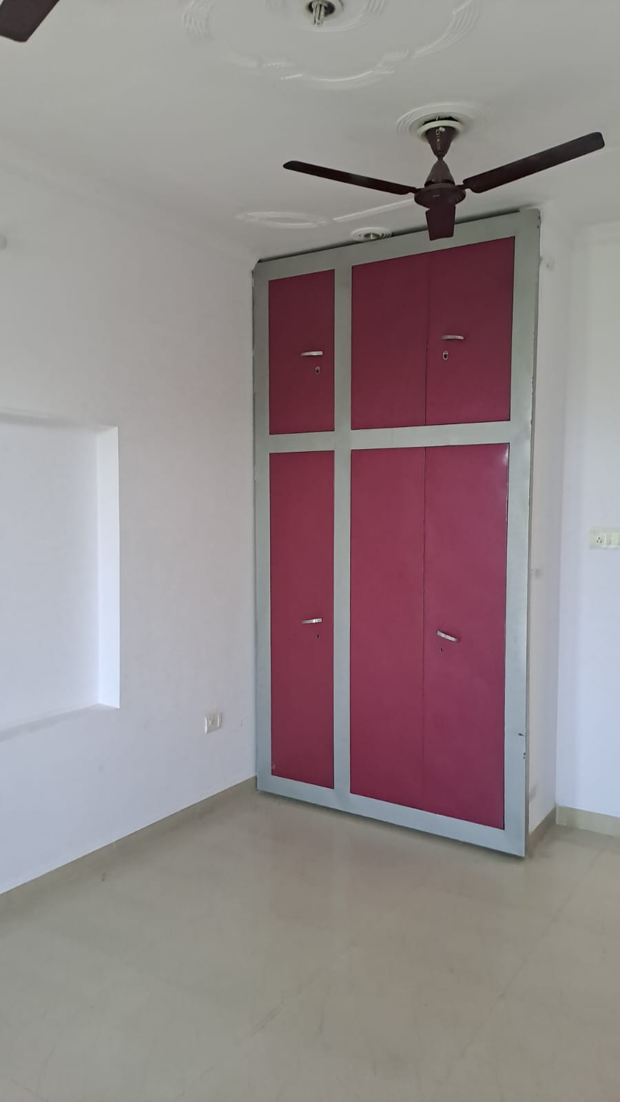 Rental 3 Bedroom 2152 Sq.Ft. Independent House in Viraj Khand Lucknow