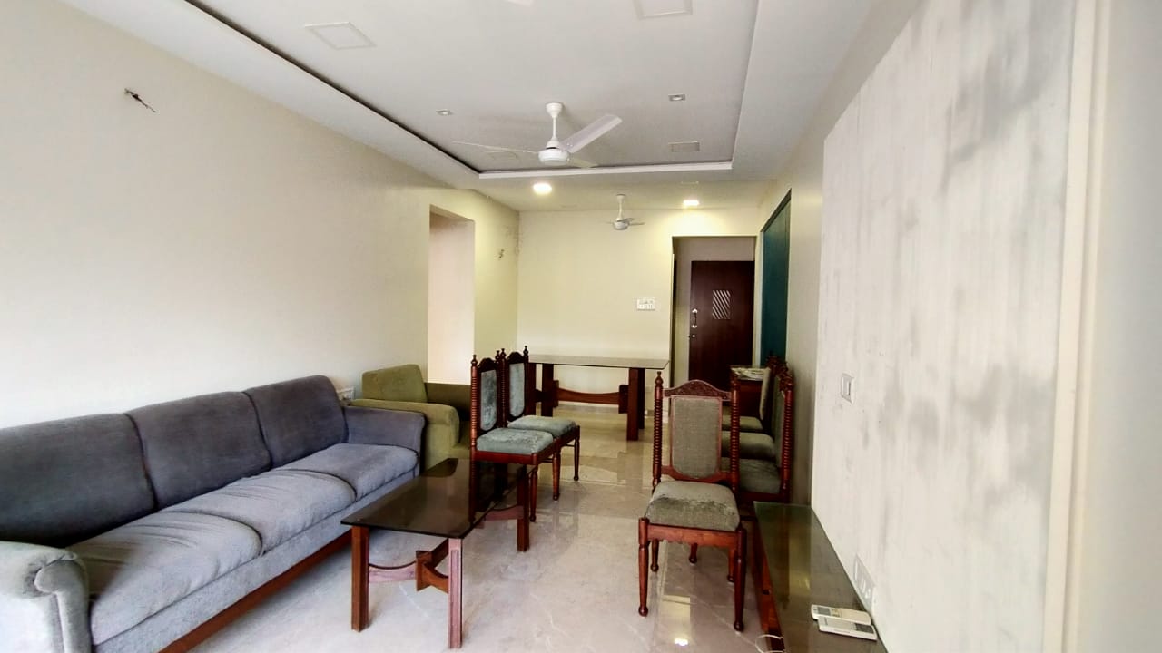 Rental 2 Bedroom 900 Sq.Ft. Apartment in Adinath Apartment Grant Road