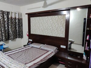 Room in 2 BHK Apartment at K Raheja Gardens, Wanowrie – for Rent