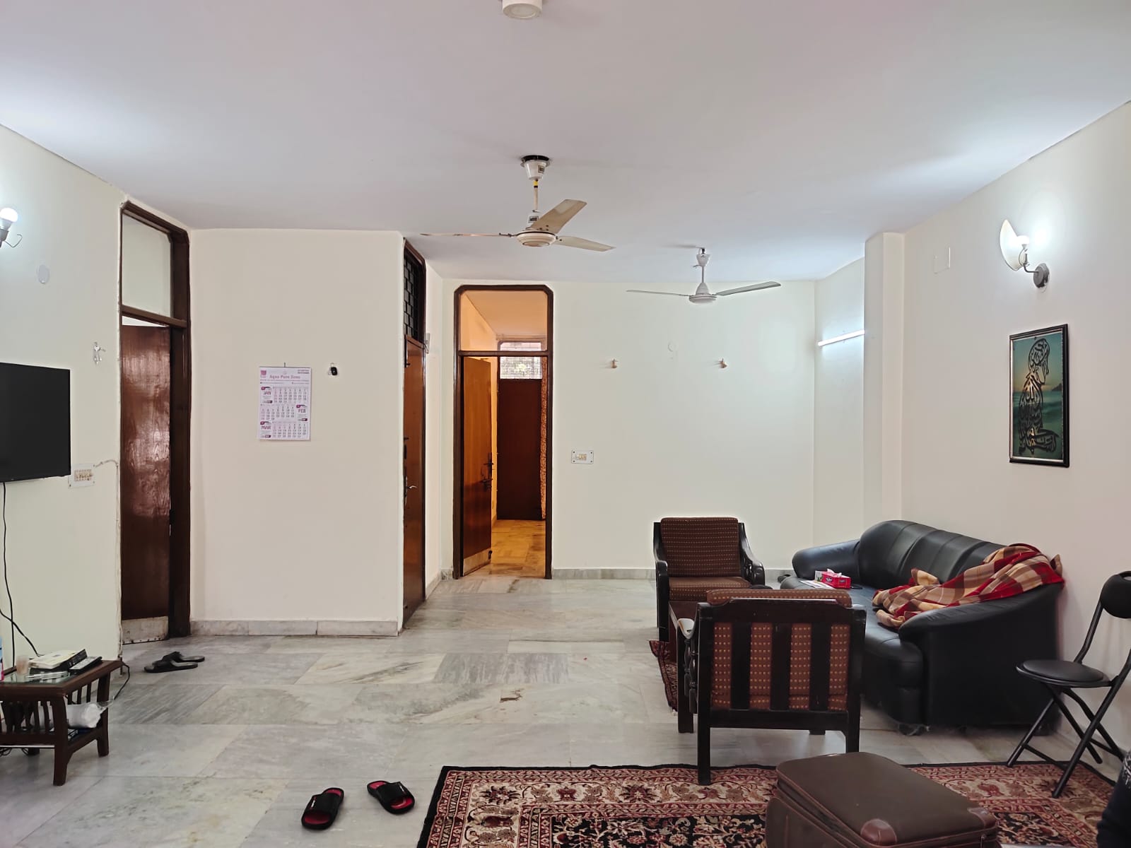 Rental 3 Bedroom 1250 Sq.Ft. Builder Floor in RWA East Of Kailash Block